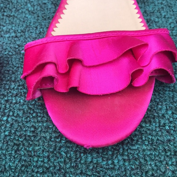American Eagle Electric pink sandals with ruffles - Picture 4 of 8